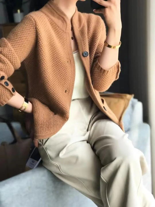 Elegant button-front classic long cardigan for Women | Lucille Élan