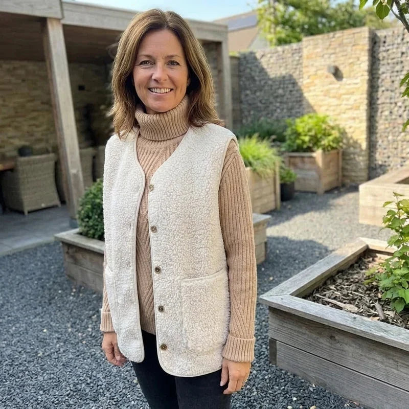 Mireva | Women's Button Front Sleeveless Knit Cardigan