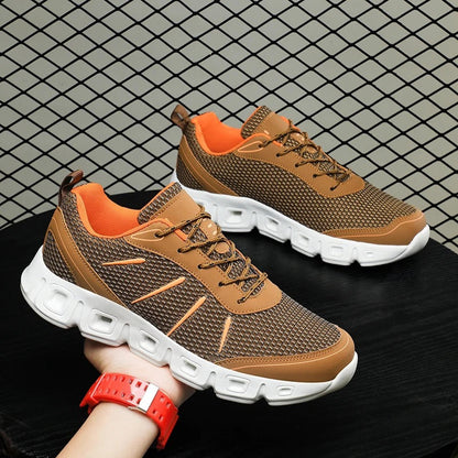Performance adaptive-cushioning running trainers for men | AeroFlex -9