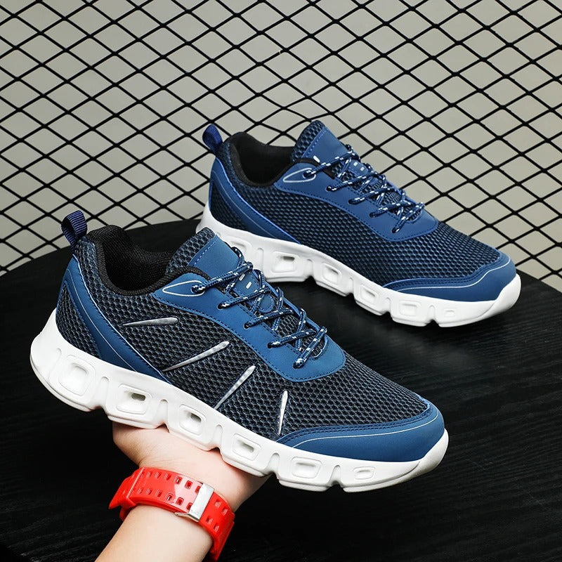 Performance adaptive-cushioning running trainers for men | AeroFlex -5