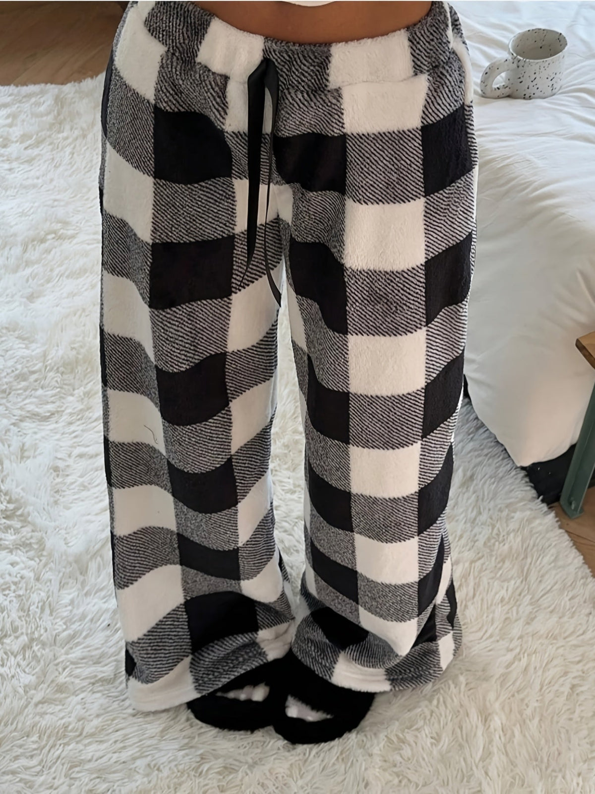 Robyn | Women's Plaid Fleece Wide Leg Sweatpant