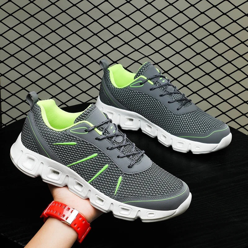 Performance adaptive-cushioning running trainers for men | AeroFlex -2