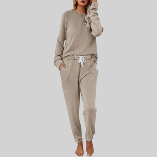 Casual long-sleeve and sweatpants everyday set for women | Jocelyn -1