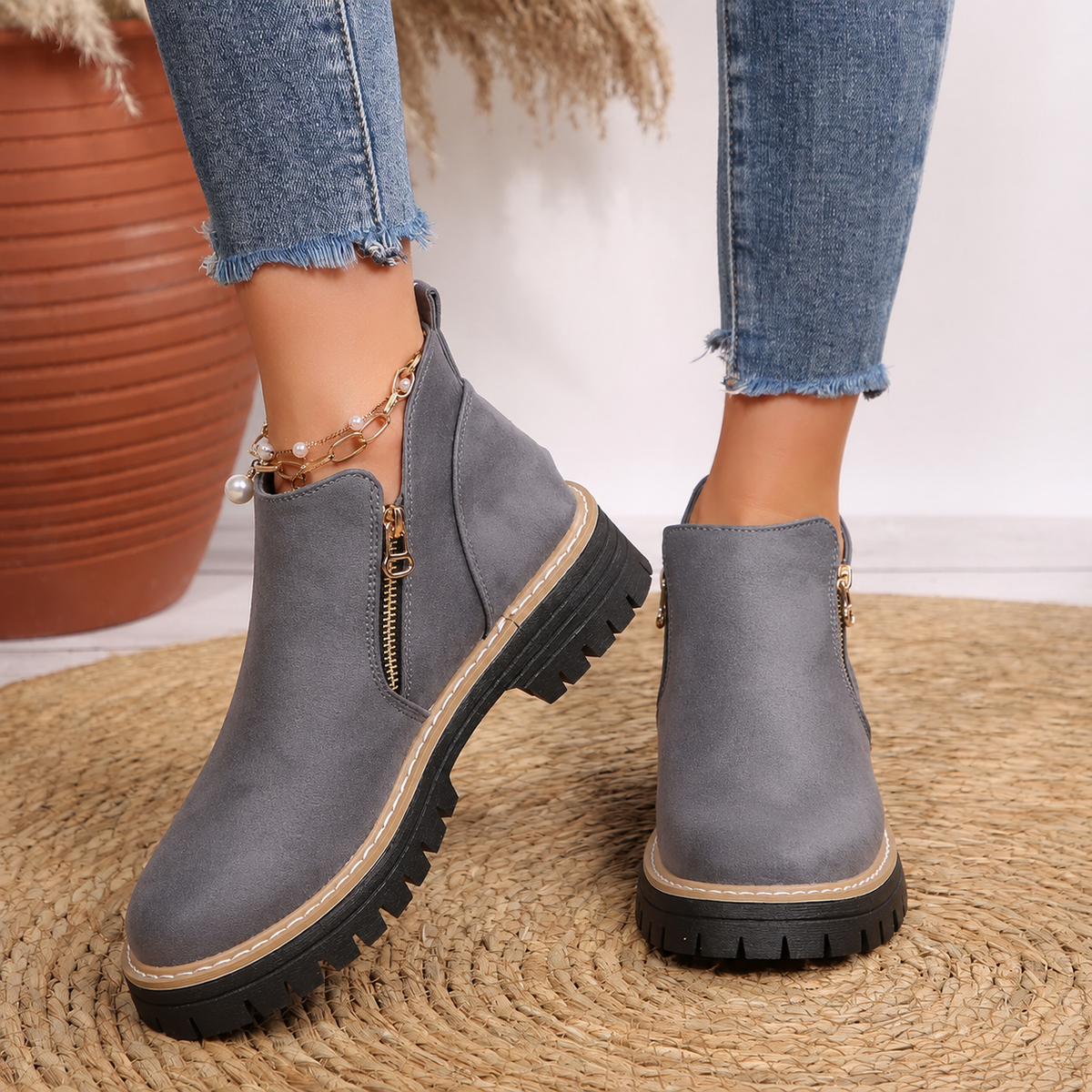 Beatrice | Women's Cushioned Wedge Ankle Boot