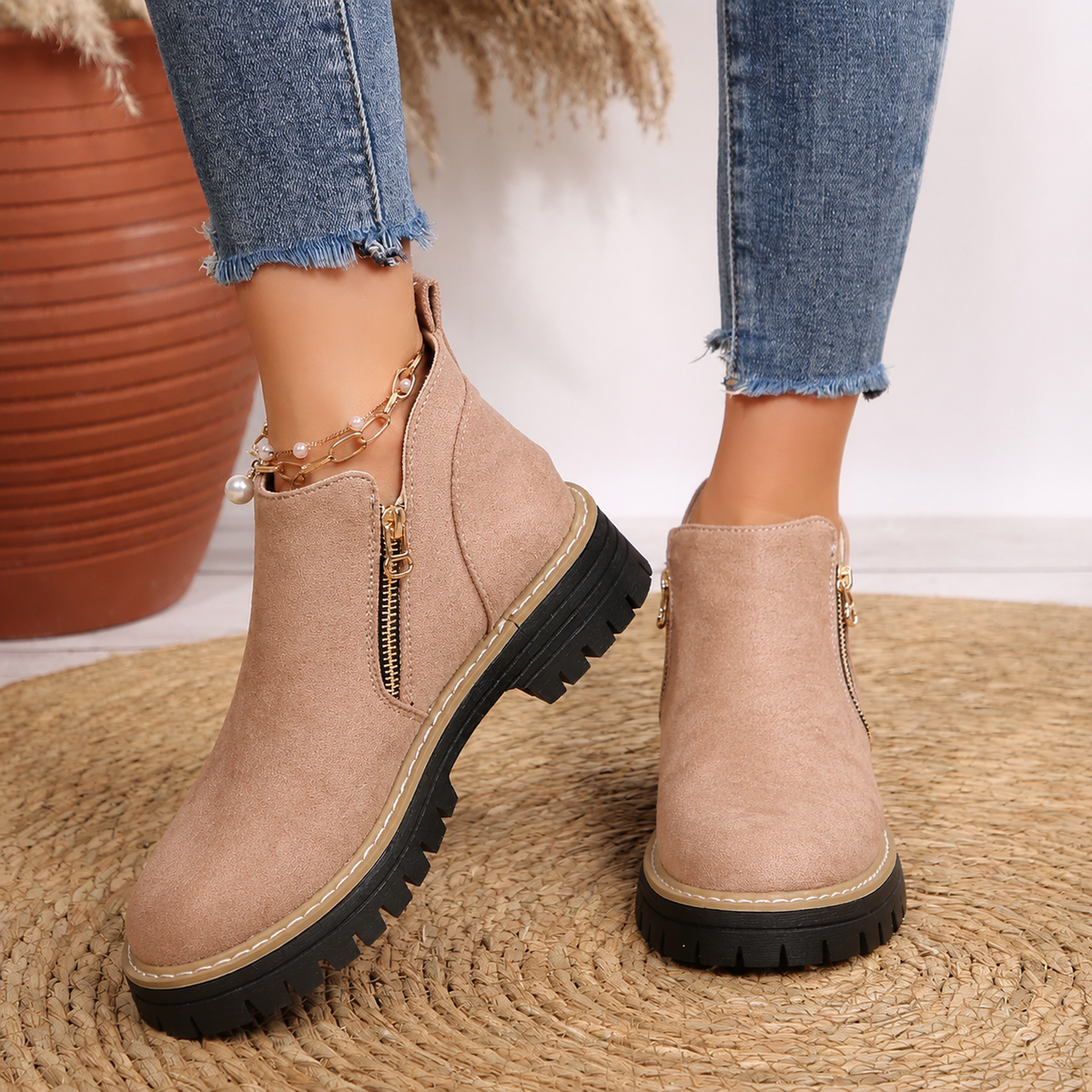Beatrice | Women's Cushioned Wedge Ankle Boot