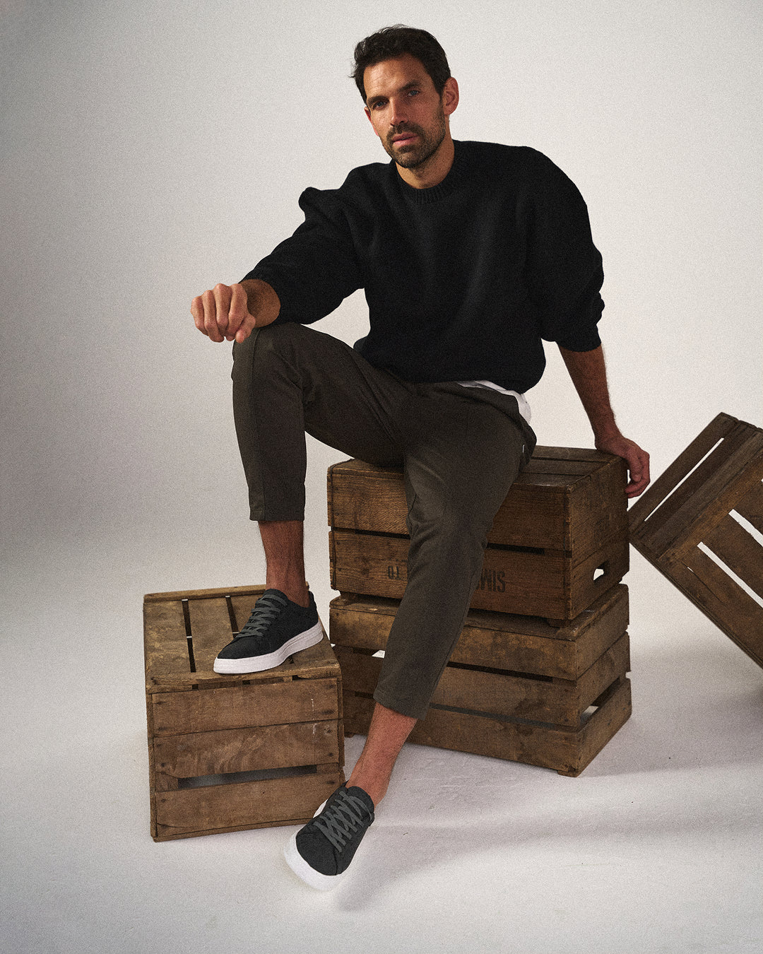 Classic leather stitched everyday trainers for men | Belmont -4