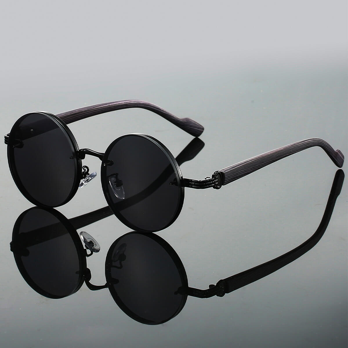 Round metal wood-textured temple sunglasses for women | Aurora -5