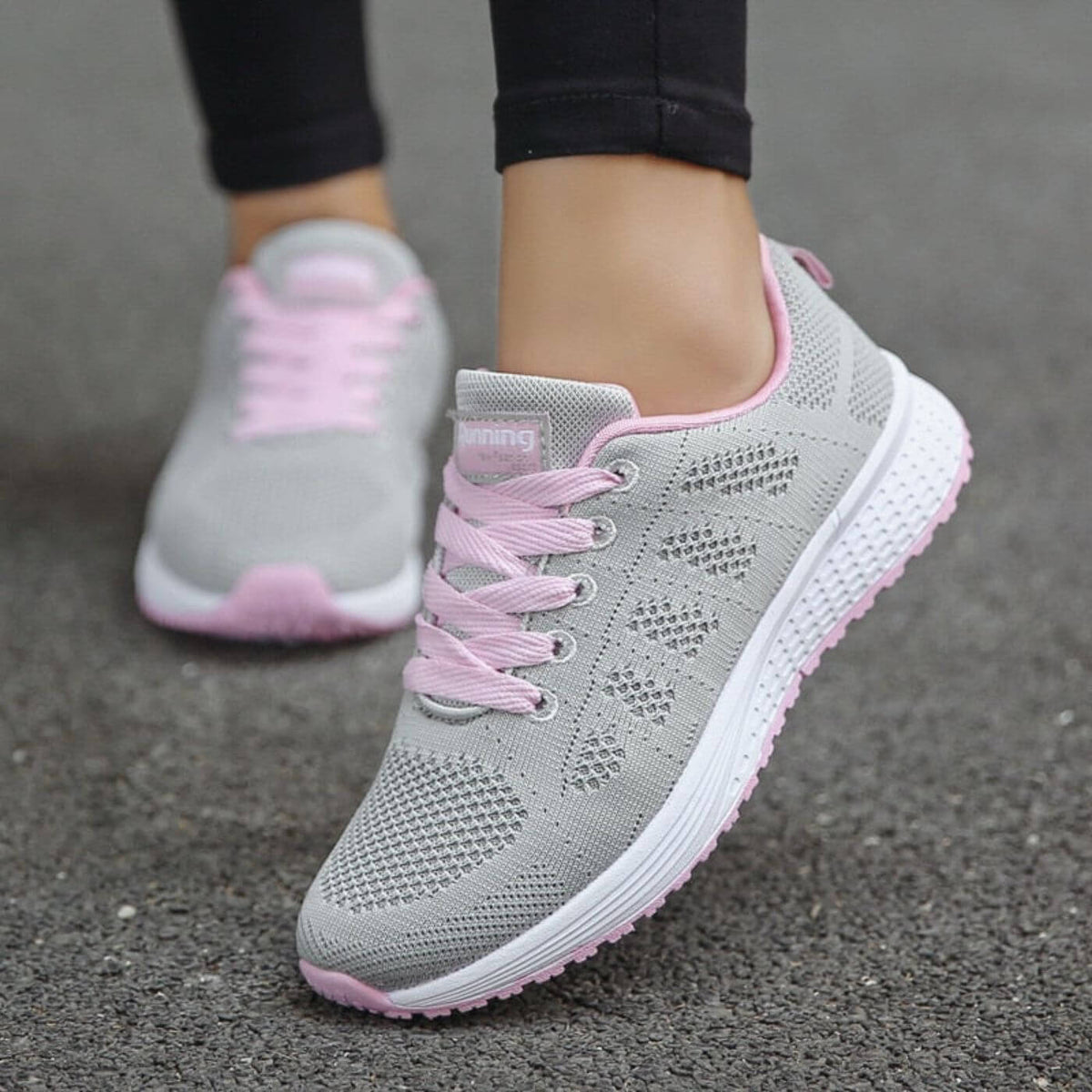 Marisole | Women's Cushioned Orthopedic Lace-Up Sneaker