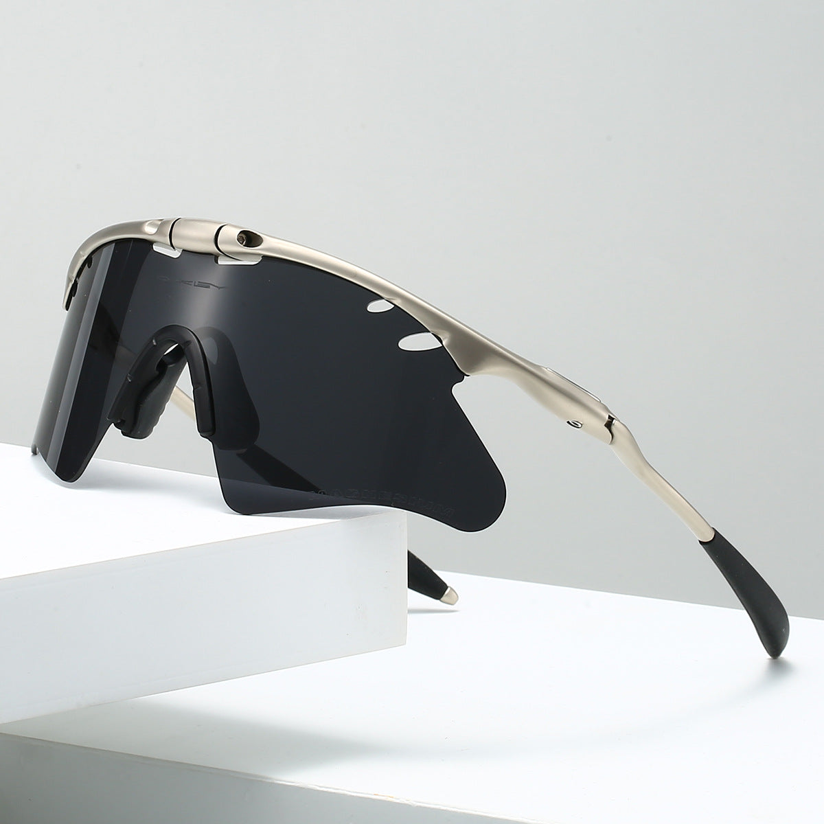 Premium polarised sport sunglasses for men | SolarMatrix -6