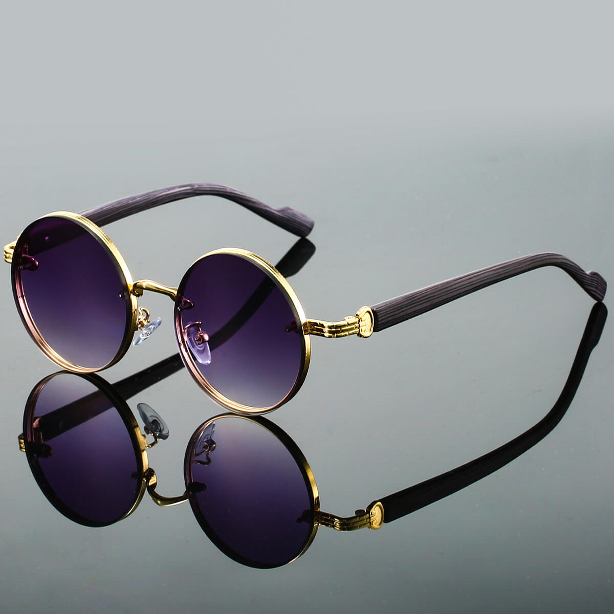Round metal wood-textured temple sunglasses for women | Aurora -3