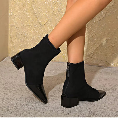 Elegant block heel ankle boots with glossy details for Women | Gracia Noir