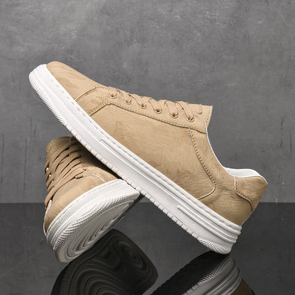 Textured leather everyday casual trainers for men | Canyon -8