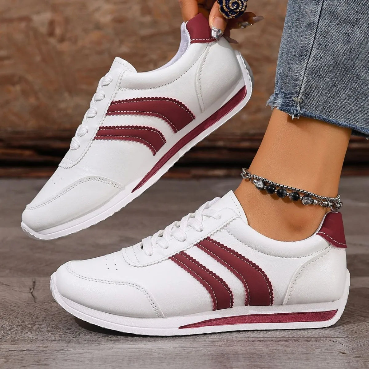 Nadia | Women's Cross-Band Lace-Up Comfort Sneaker