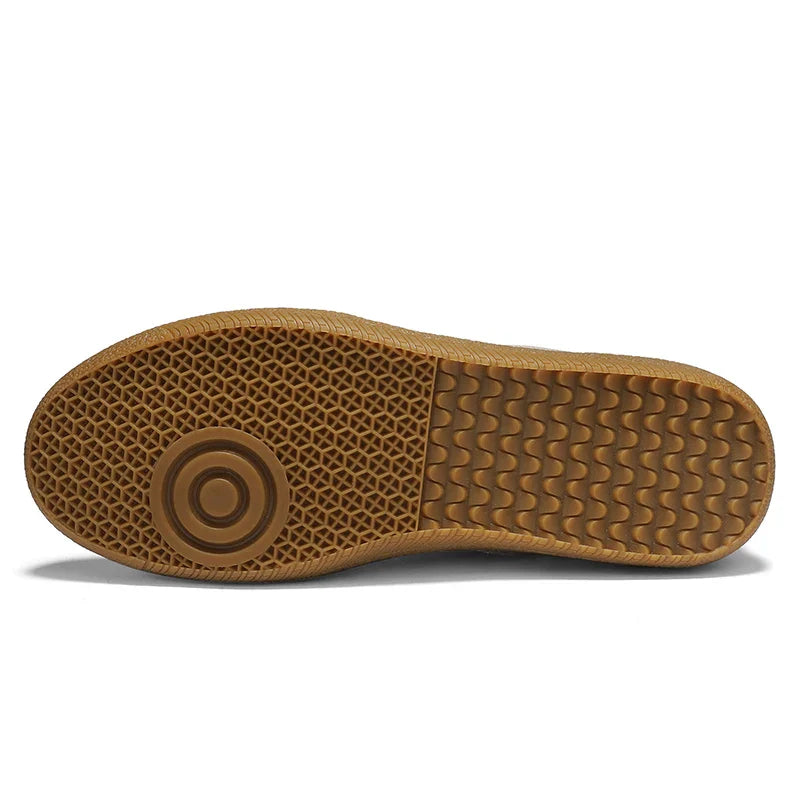 Classic low-top leather everyday trainers for men | Matteo -9