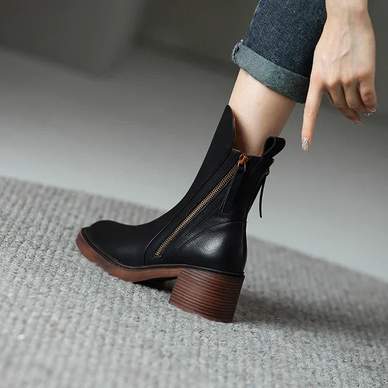 Orthopaedic smart ankle boots for women | Gloria -3