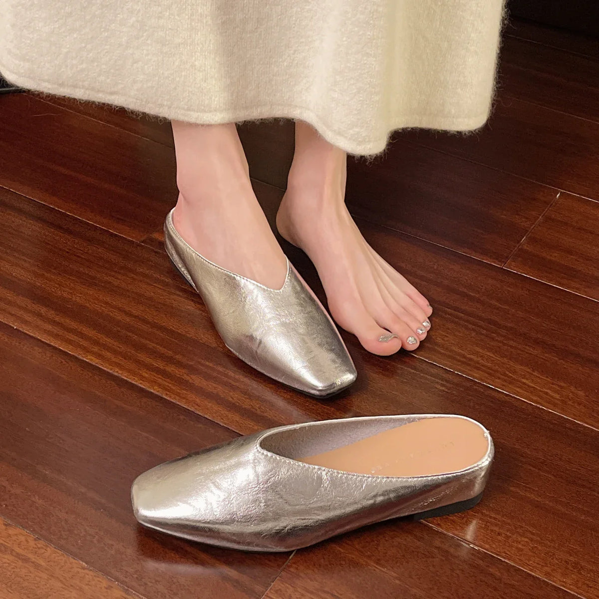 Vegan leather low-cut slip-on everyday flats for women | Vale -9