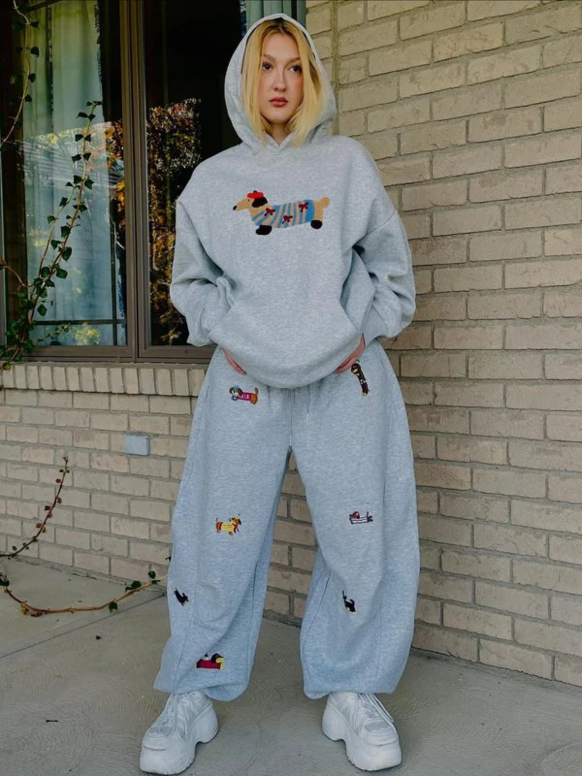 Embroidered barrel-leg casual sweatpants for women | Amalfi -5