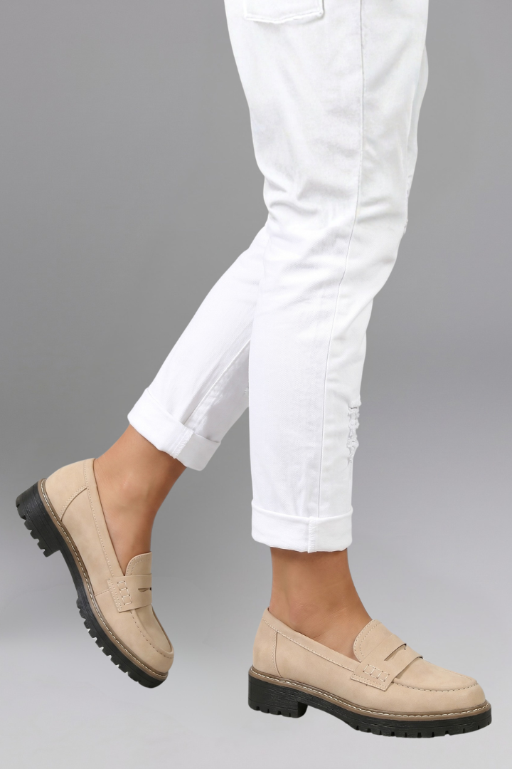 Fennwicke | Women's Leather Penny Strap Lug Sole Loafer