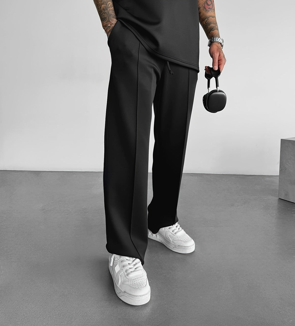 Smart pleated tailored everyday trousers for men | Ellison -9