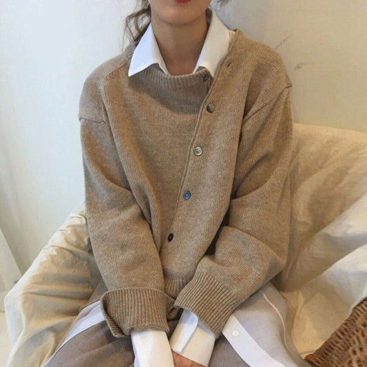 Soft knit autumn sweater with refined silhouette for Women | Lucille Élan