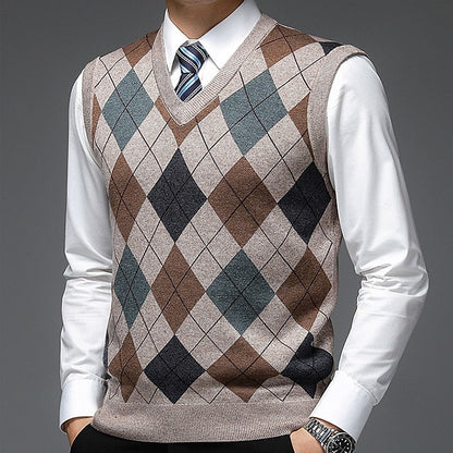 Wexford | Men's Argyle V Neck Sweater Vest