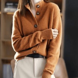 Elegant button-front soft everyday cardigan for women | Daria -3