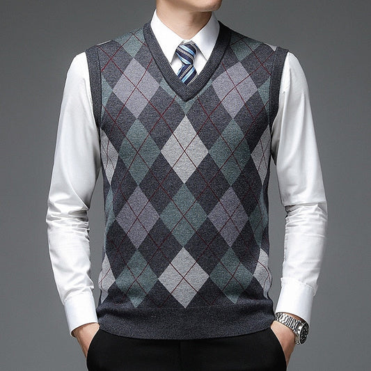Wexford | Men's Argyle V Neck Sweater Vest