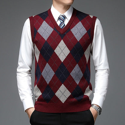 Wexford | Men's Argyle V Neck Sweater Vest