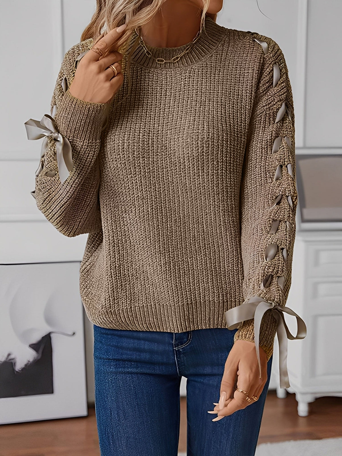 Marlowe | Women's Lace Trim Waffle Knit Sweatshirt